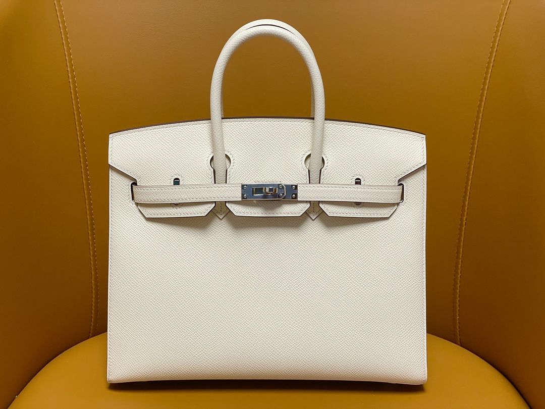 Bk25 epsom Cream White Outer Seam Silver Button