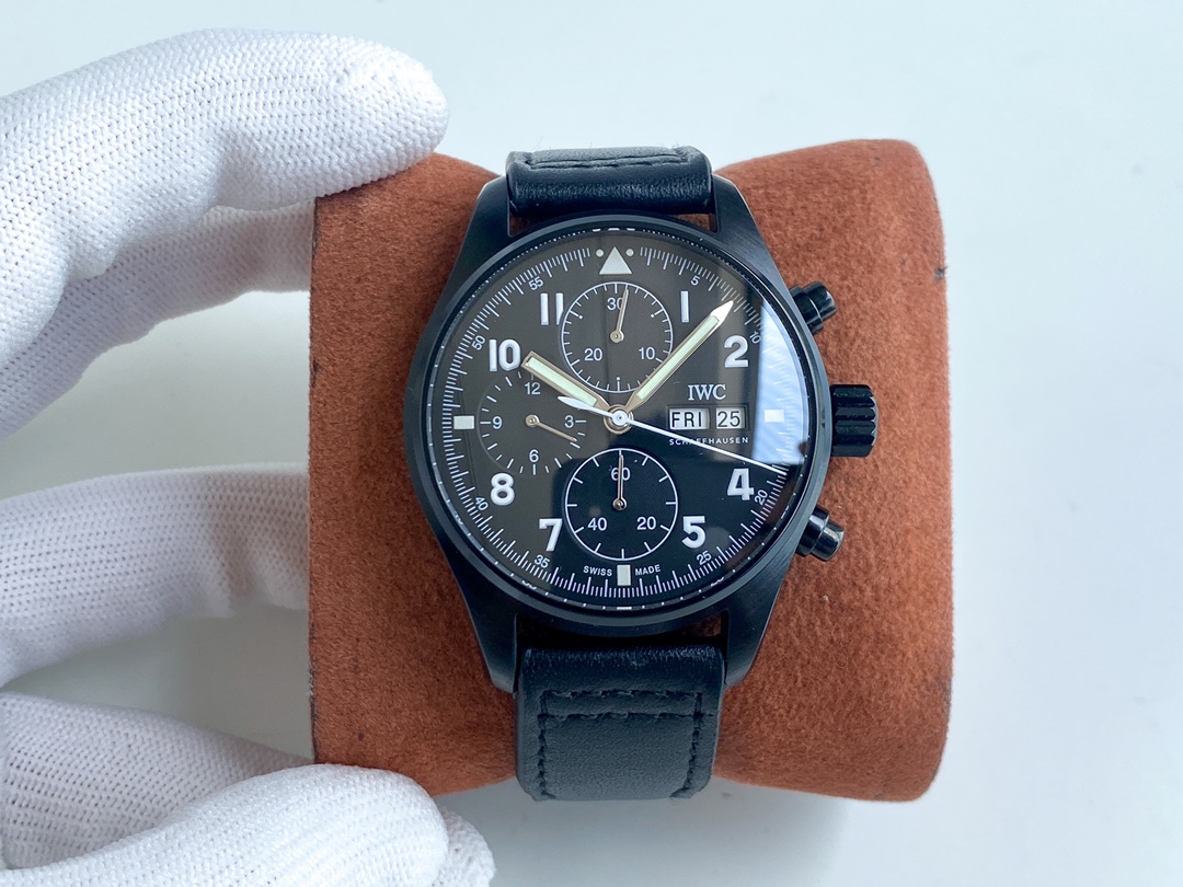 IWC- Pilot's Watch Chronograph Tribute 