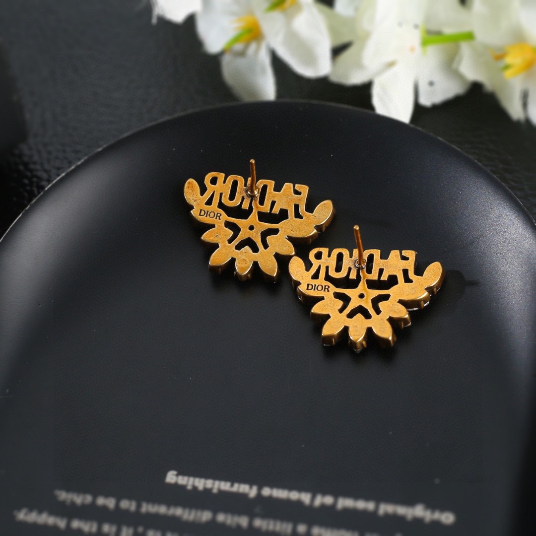 Dior stud earrings