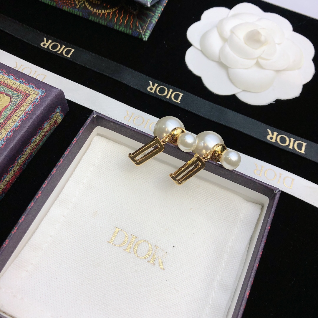 Dior earrings