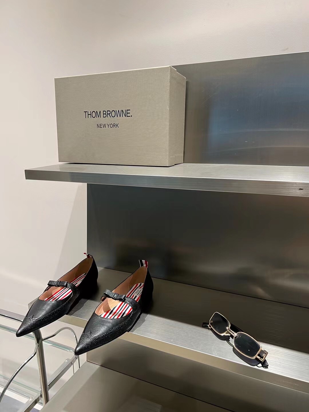 Thom Browne | 𝟐𝟎𝟐𝟏/𝐒𝐒 𝐧𝐞𝐰 Tom Brown 2022/AW Pointed Toe Chic Single Shoes