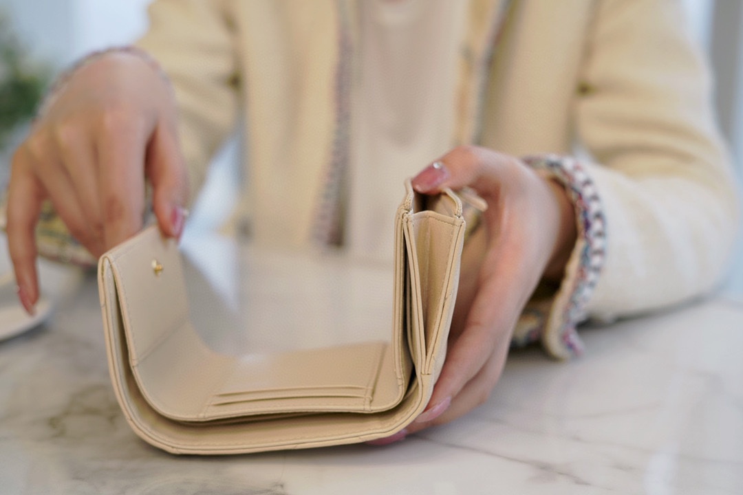 𝗖𝗛𝗔𝗘𝗡𝗟✦In goatskin leather🐐 19 Series Short Clip Milk Tea Apricot