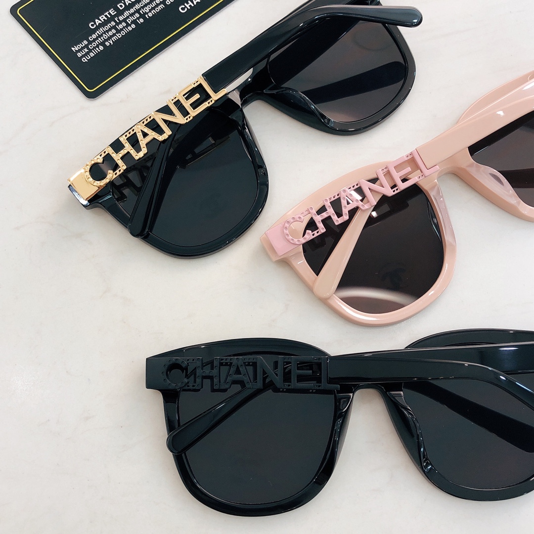 CHANEL MODEL：CH7335