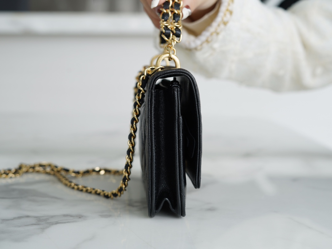 𝗖𝗛𝗔𝗡𝗘𝗟✦ Italian lychee grain calfskin 𝟮𝟐𝑲 New Chain 𝐰𝐨𝐜 Black Gold