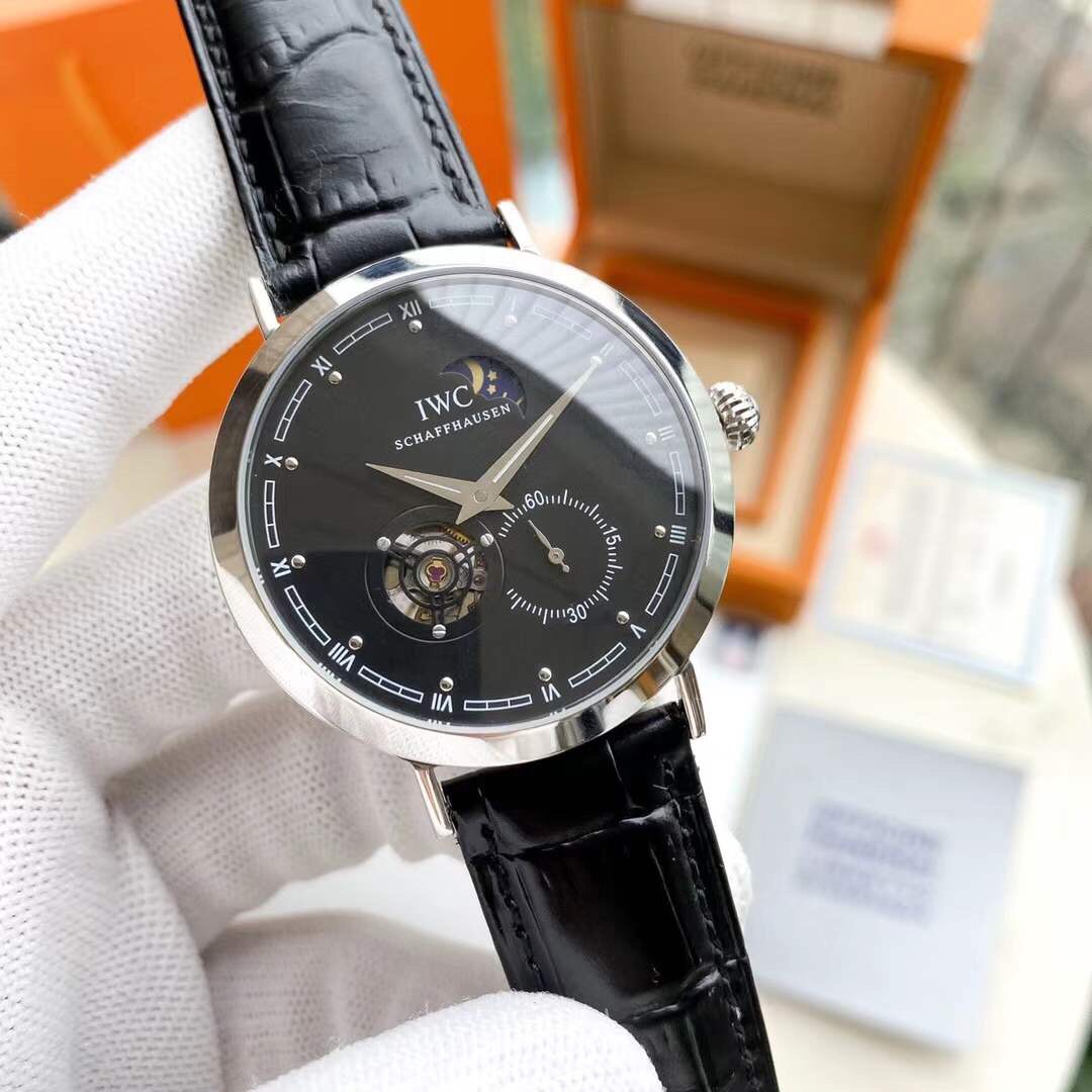 IWC- Vanguard - Men's Watch Mechanical Automatic Movement Mineralized Glass 316L Stainless Steel Case