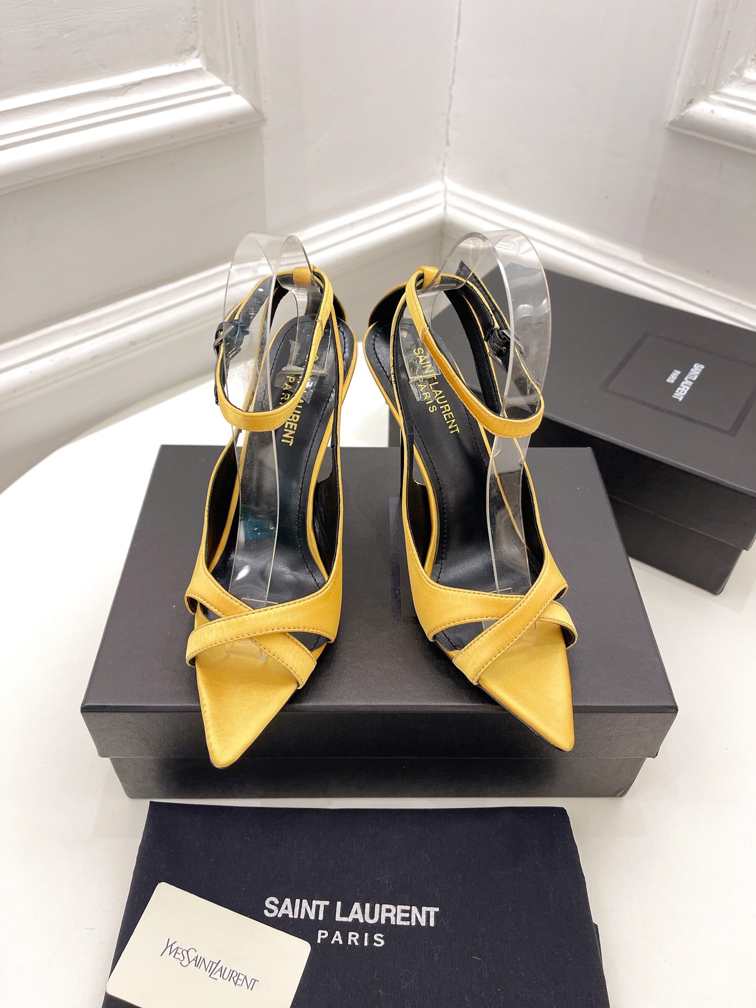𝙎𝙖𝙞𝙣𝙩 𝙇𝙖𝙪𝙧𝙚𝙣𝙩 | 𝟐𝟎𝟐𝟏/𝐒𝐒 𝐧𝐞𝐰 YSL｜Roland 2022/fw early spring new baked high heels