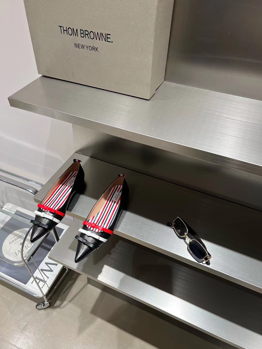 Thom Browne | 𝟐𝟎𝟐𝟏/𝐒𝐒 𝐧𝐞𝐰 Tom Brown 2022/AW Pointed Toe Chic Single Shoes