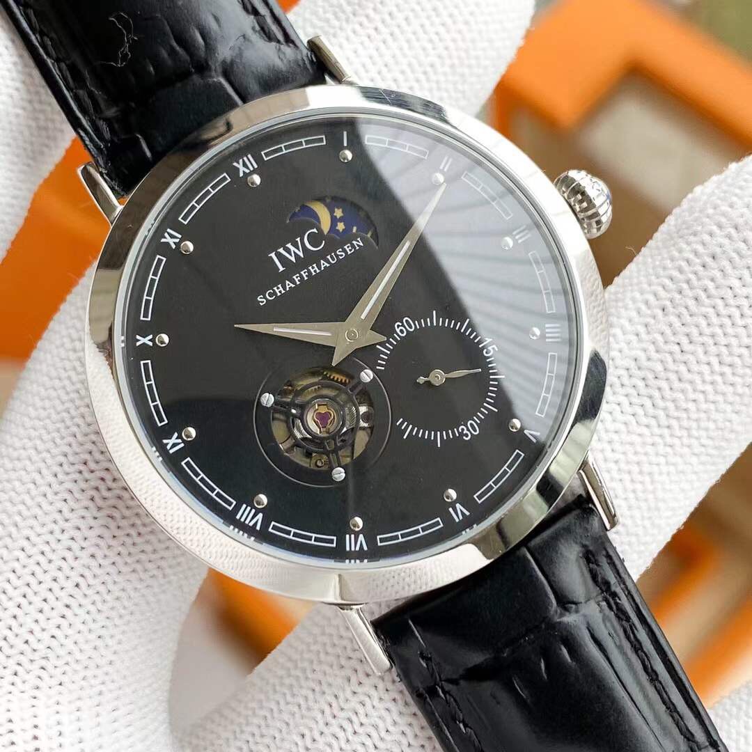 IWC- Vanguard - Men's Watch Mechanical Automatic Movement Mineralized Glass 316L Stainless Steel Case