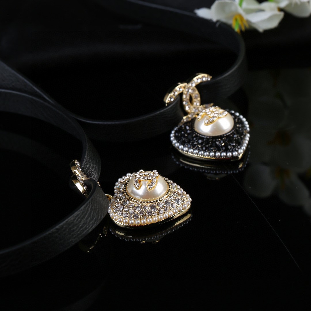 CHANEL🇫🇷Xiaoxiang new love heart💗 necklace