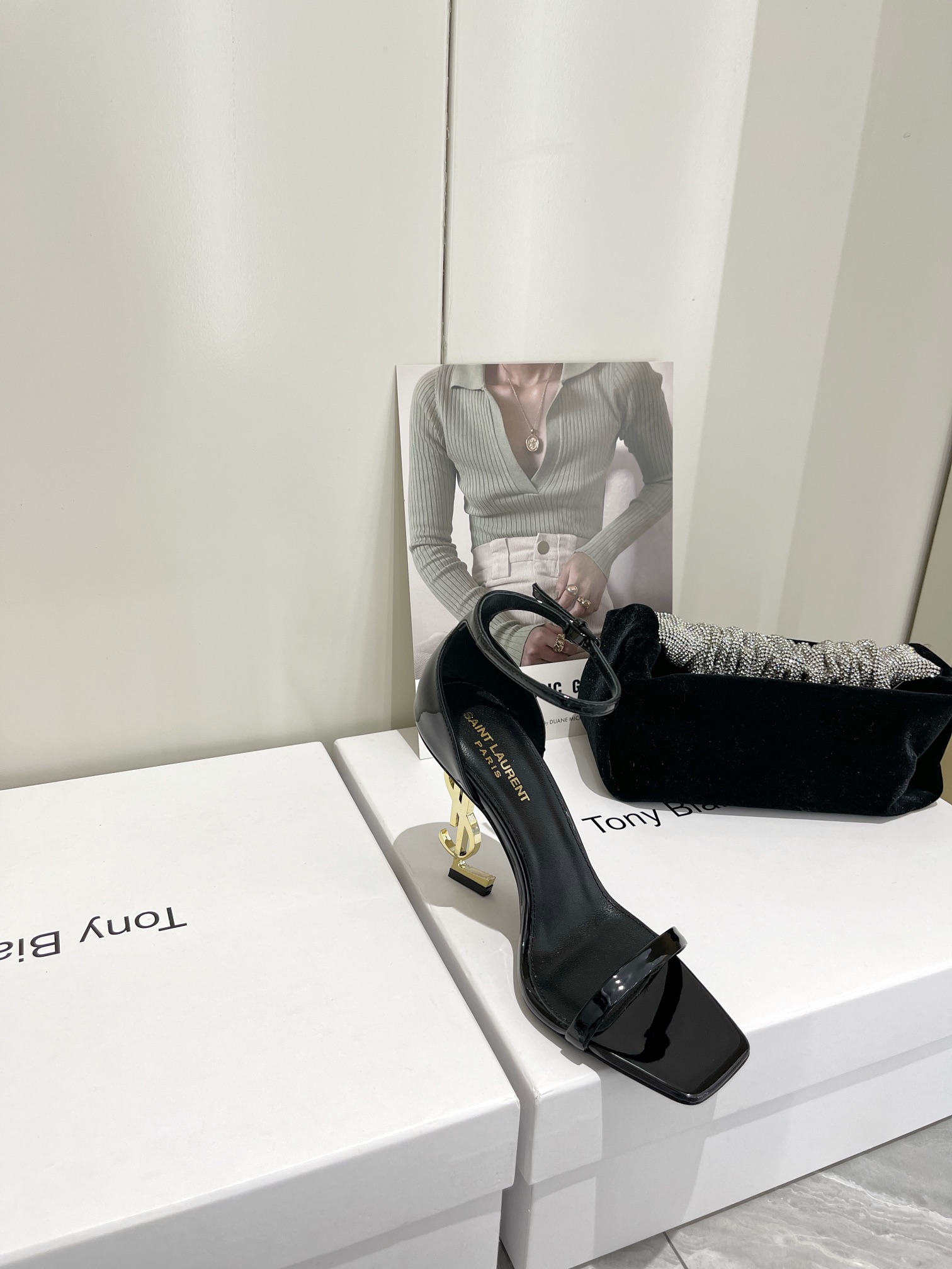 𝙎𝙖𝙞𝙣𝙩 𝙇𝙖𝙪𝙧𝙚𝙣𝙩 | 𝟐𝟎𝟐𝟐/𝐒𝐒 𝐧𝐞𝐰 YSL｜Saint Laurent silk diamond buckle high heels Imported silk