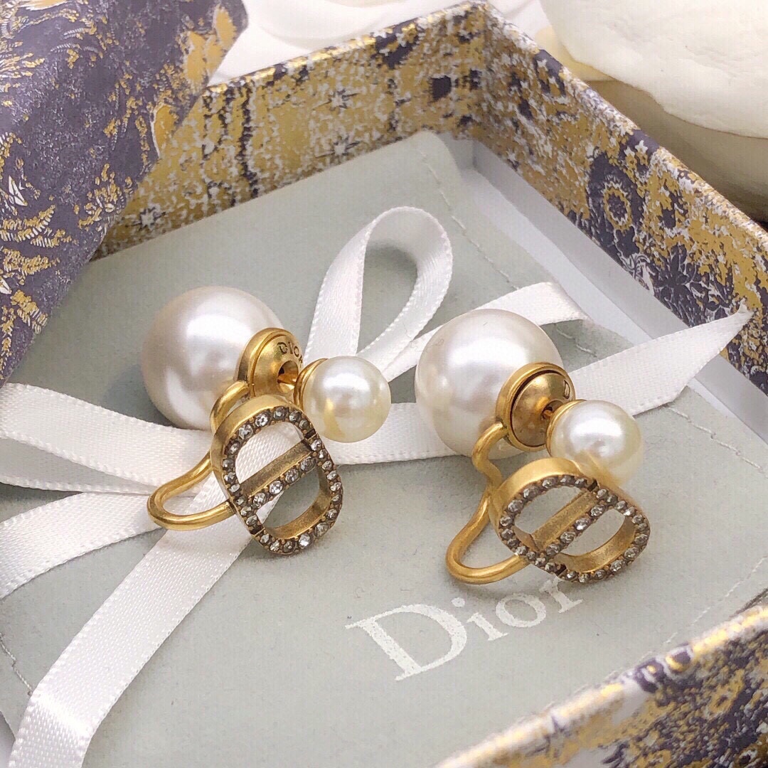 Dior stud earrings