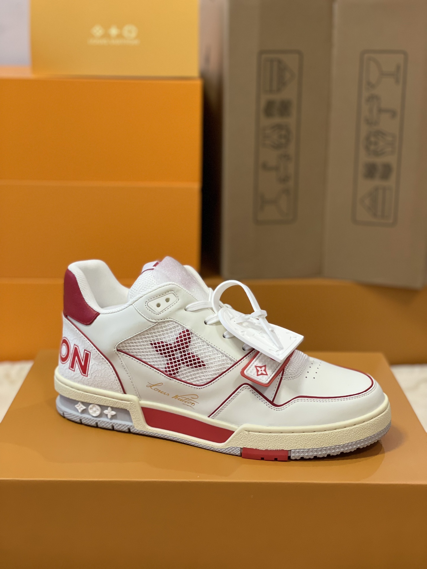 Louis Vuitton Trainer Couples Style 1A98UX