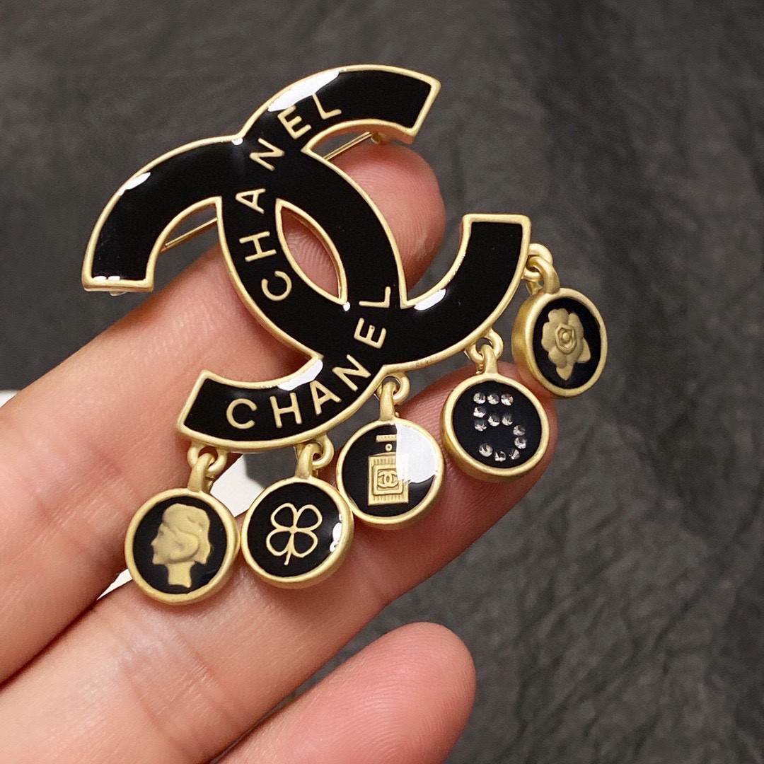 CHANEL🇫🇷Xiao Xiang brooch