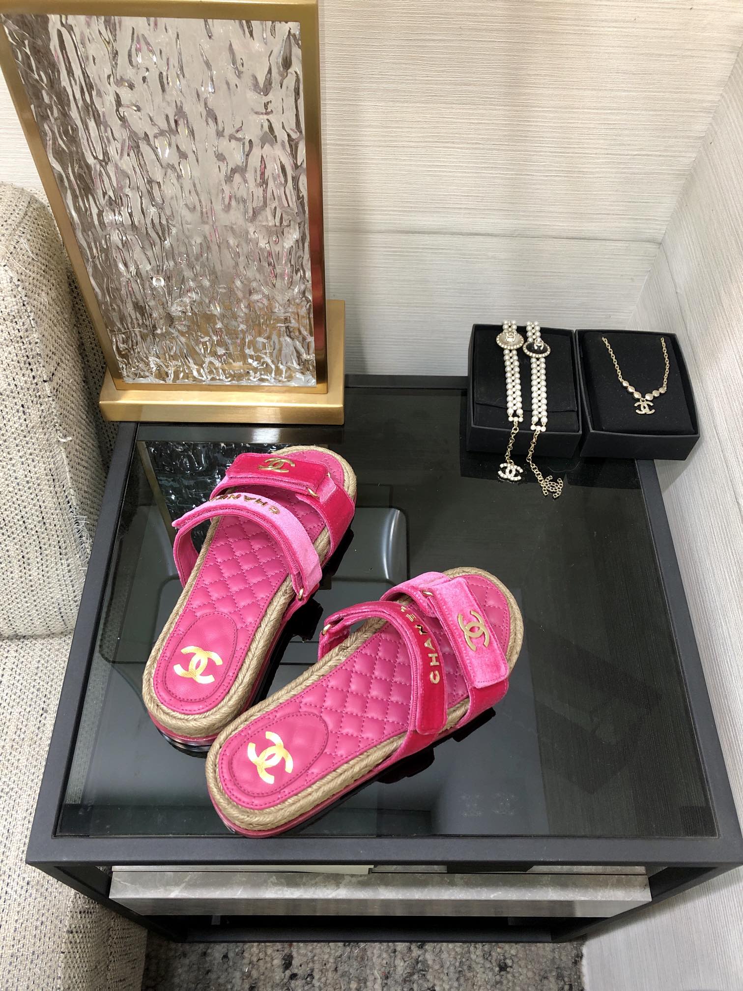 CHANEL 2023 spring and summer latest woven velcro slippers Italy imported multi-layer leather outsole