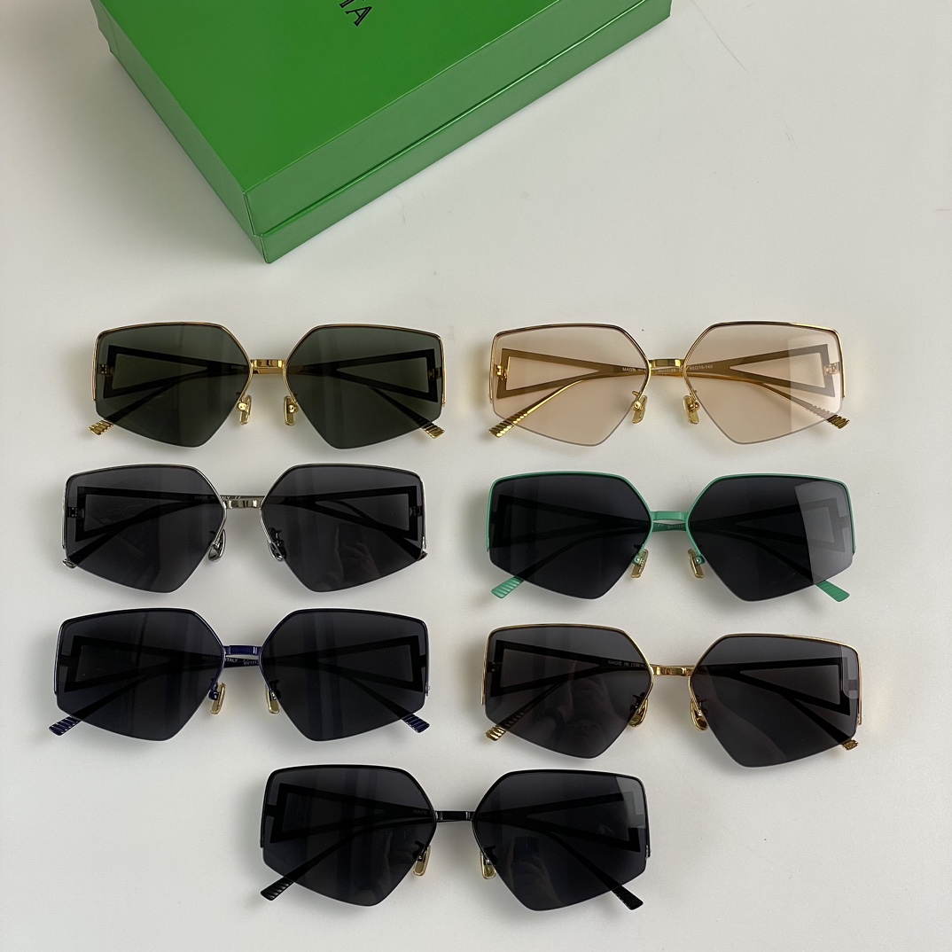 BOTTEGA VENETA Model：BV1113S