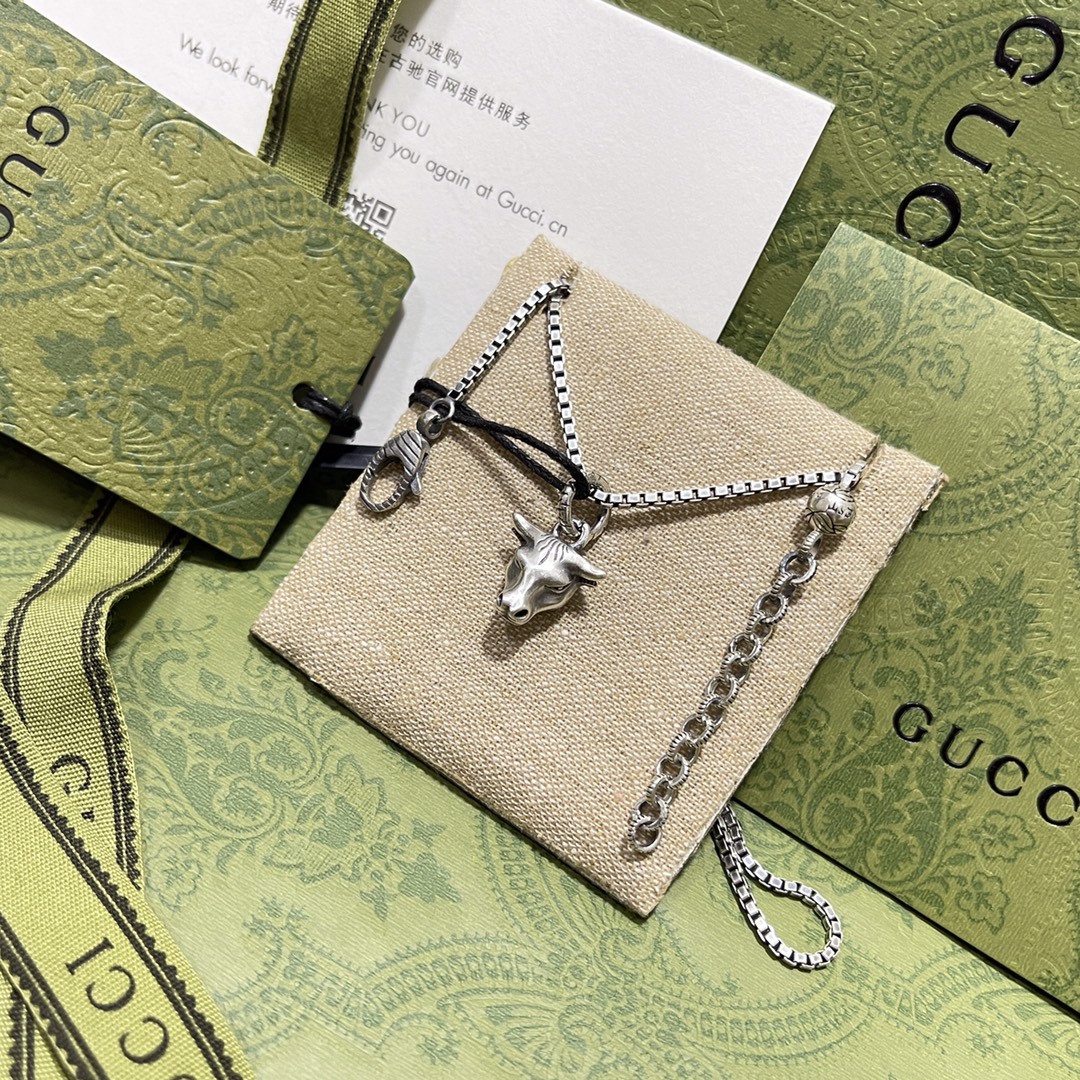 𝐆𝐮𝐜𝐜𝐢 Animal Zodiac Bull Head Necklace