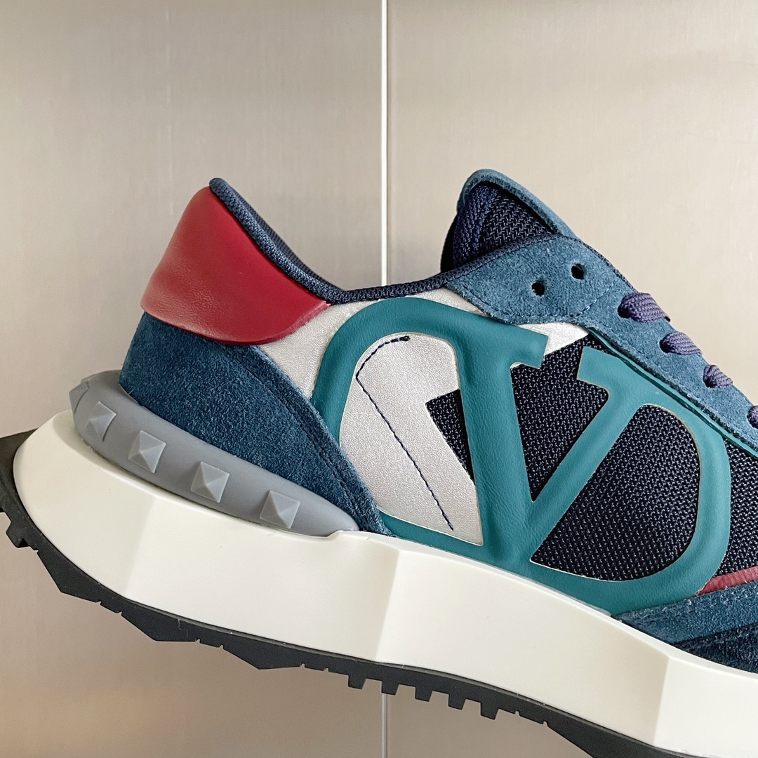 【Valentino】𝟐𝟎𝟐𝟏/𝐒𝐒 𝐧𝐞𝐰  Valentino new NETRUNNER series casual air cushion sports shoes