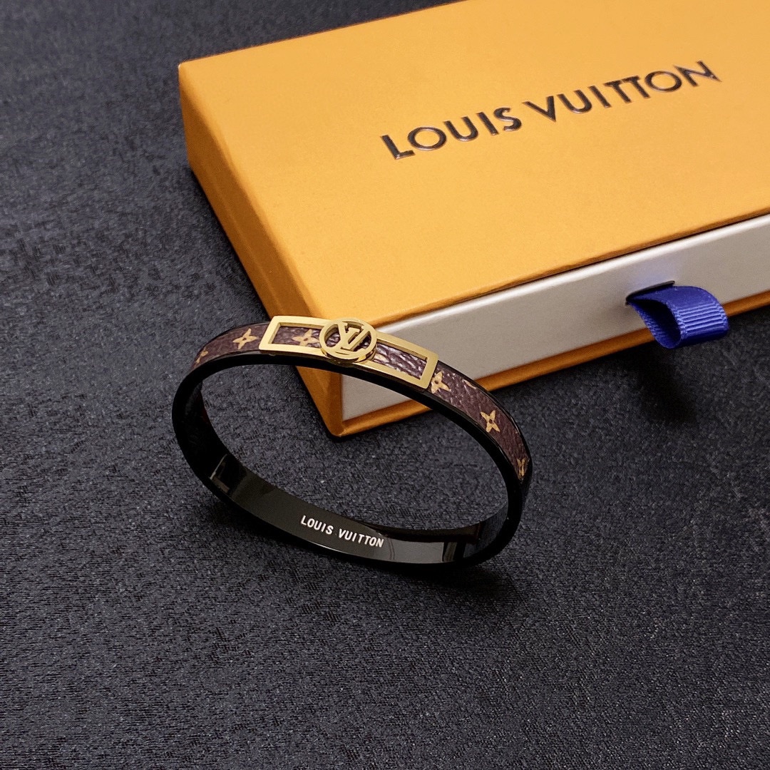 Louis Vuitton bracelet in 14kt fine colour