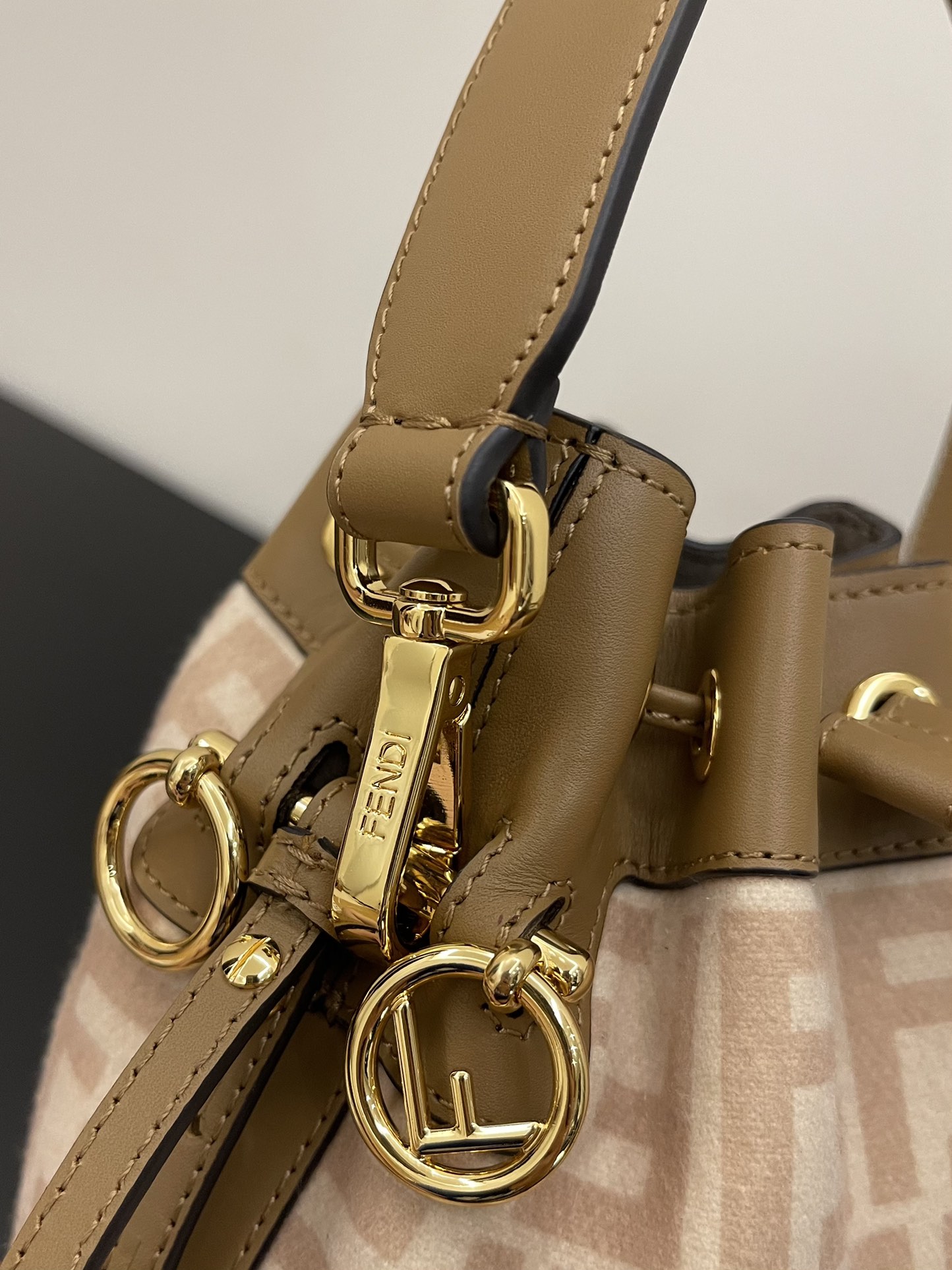 FENDI new mon tresor bag full FF flannel bucket bag