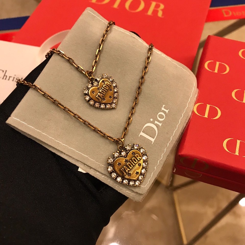 Dior jadior heart rhinestone clavicle chain