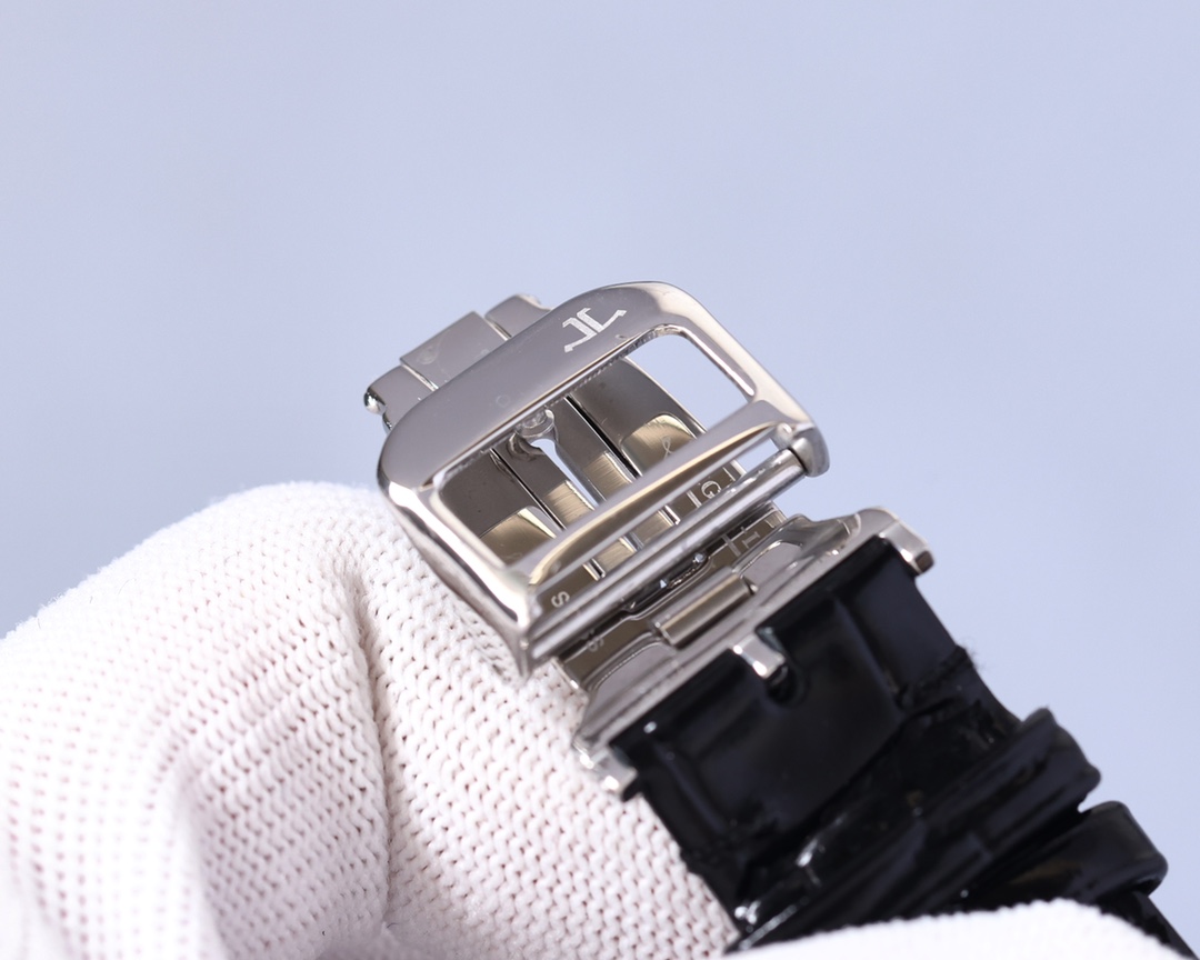 Jaeger-LeCoultre Master Ultra-thin Moonphase