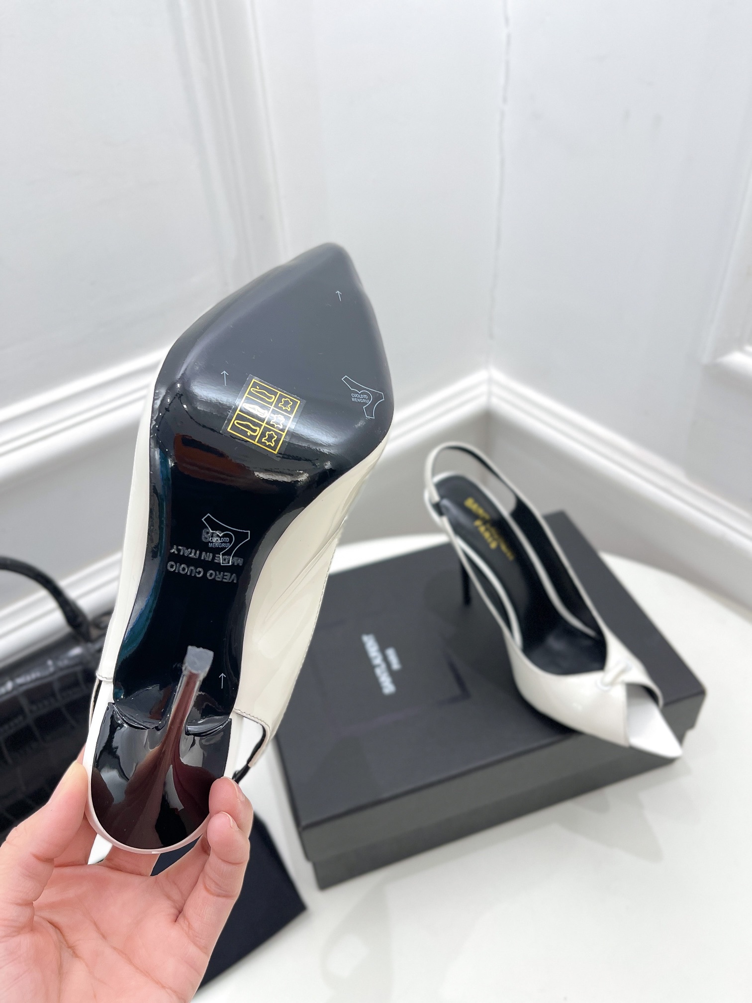 𝙎𝙖𝙞𝙣𝙩 𝙇𝙖𝙪𝙧𝙚𝙣𝙩 | 𝟐𝟎𝟐𝟏/𝐒𝐒 𝐧𝐞𝐰 YSL｜Roland 2022/fw early spring new baked high heels