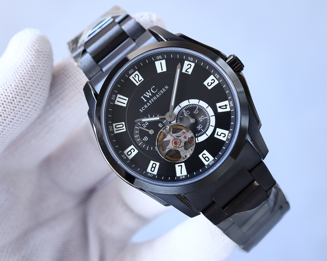 IWC- Built-in Japanese original 82s7 movement Sapphire scratch-resistant mirror 316 steel case Imported calfskin strap