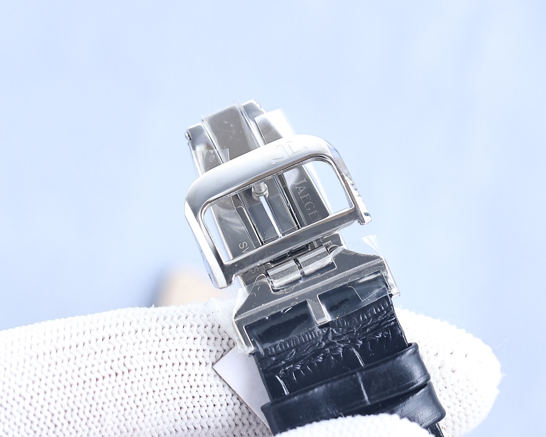 Jaeger-LeCoultre Geographer Q1428421