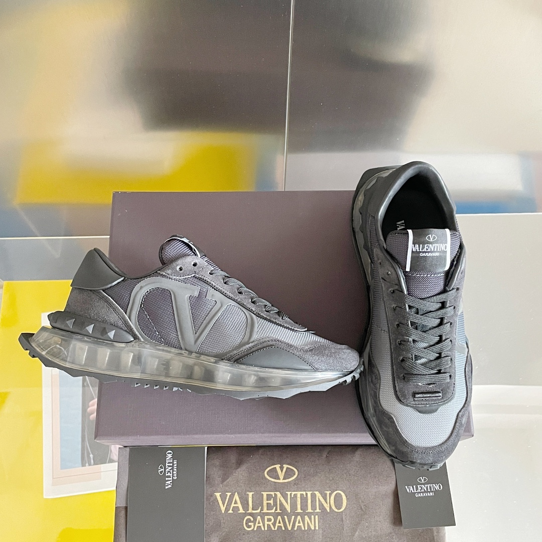 【Valentino】𝟐𝟎𝟐𝟏/𝐒𝐒 𝐧𝐞𝐰  Valentino new NETRUNNER series casual air cushion sports shoes