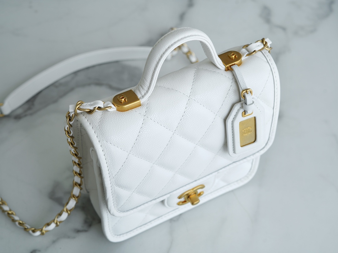 𝗖𝗛𝗔𝗡𝗘𝗟✦ France 🇫🇷 Original [HAAS] Fine Grain Calfskin 🐂𝟮𝟮𝟮k Messenger Tofu Bag White 🤍