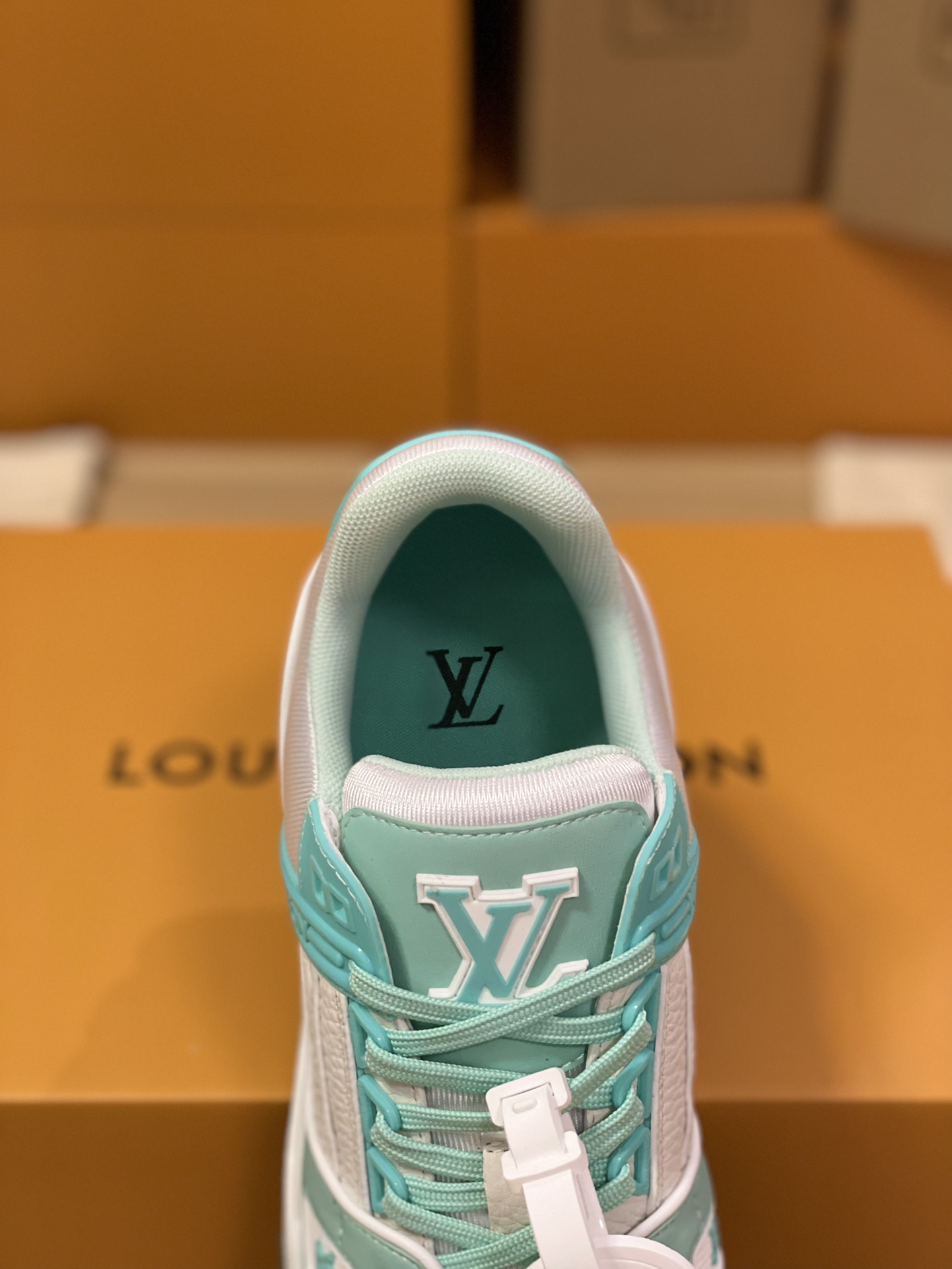 Louis Vuitton Trainer couple style 1A8KB8