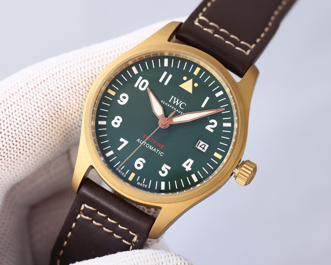 IWC- Spitfire Pilot's Watch Chronograph Movement: the powerful and stable Shanghai caliber 7750