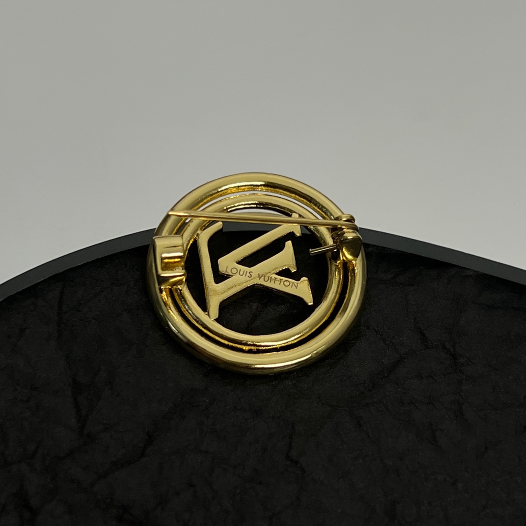 Louis Vuitton Lv brooch