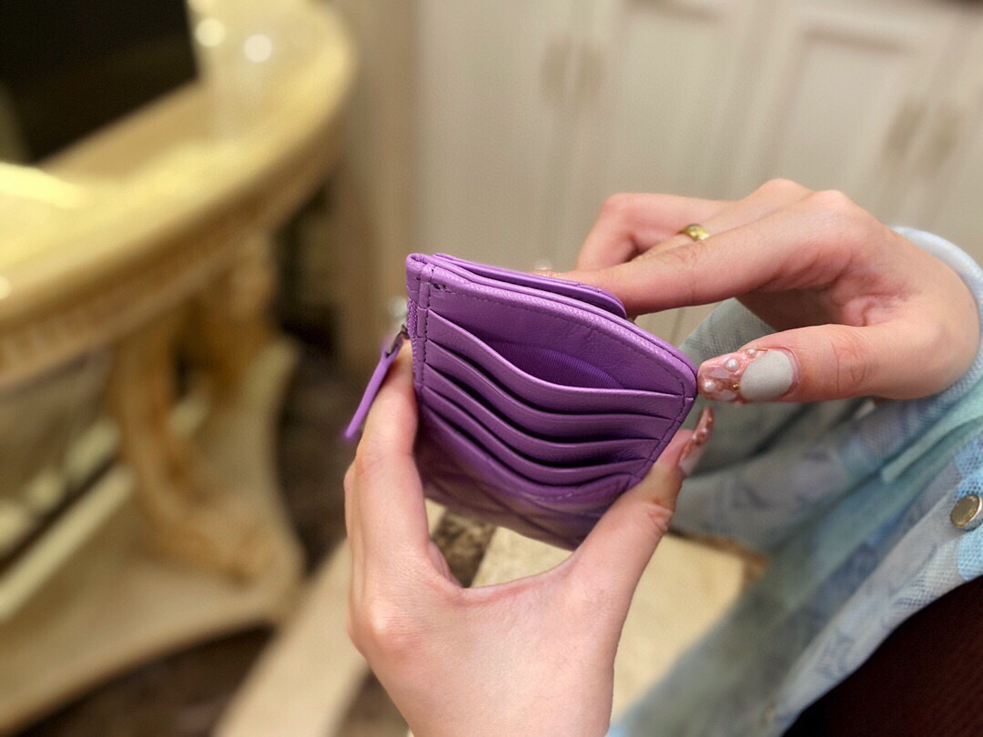 𝗖𝗛𝗔𝗘𝗡𝗟✦In exclusive channel special lambskin 🐑Classic zipper coin card case Taro purple💜