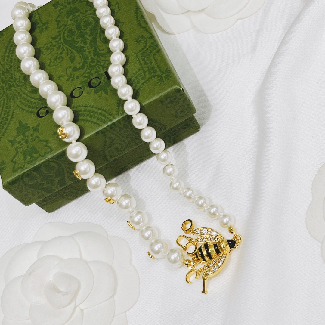 𝐆𝐮𝐜𝐜𝐢 necklace