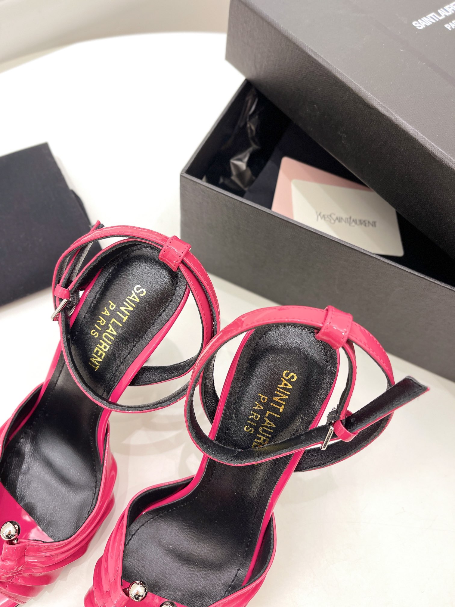 𝙎𝙖𝙞𝙣𝙩 𝙇𝙖𝙪𝙧𝙚𝙣𝙩 | 𝟐𝟎𝟐𝟏/𝐒𝐒 𝐧𝐞𝐰 YSL｜Roland 2022/fw early spring new baked high heels