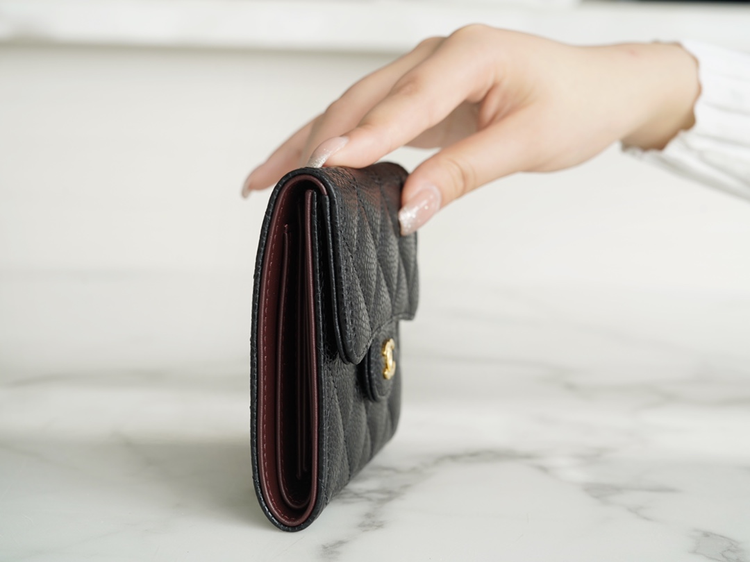 𝗖𝗛𝗔𝗘𝗡𝗟✦ 𝗖𝗹𝗮𝘀𝗶𝗰 𝗙𝗹𝗮𝗽 France 🇫🇷 Imported [HASS] Original Calfskin 🐂 Classic Trifold Wallet Black Gold