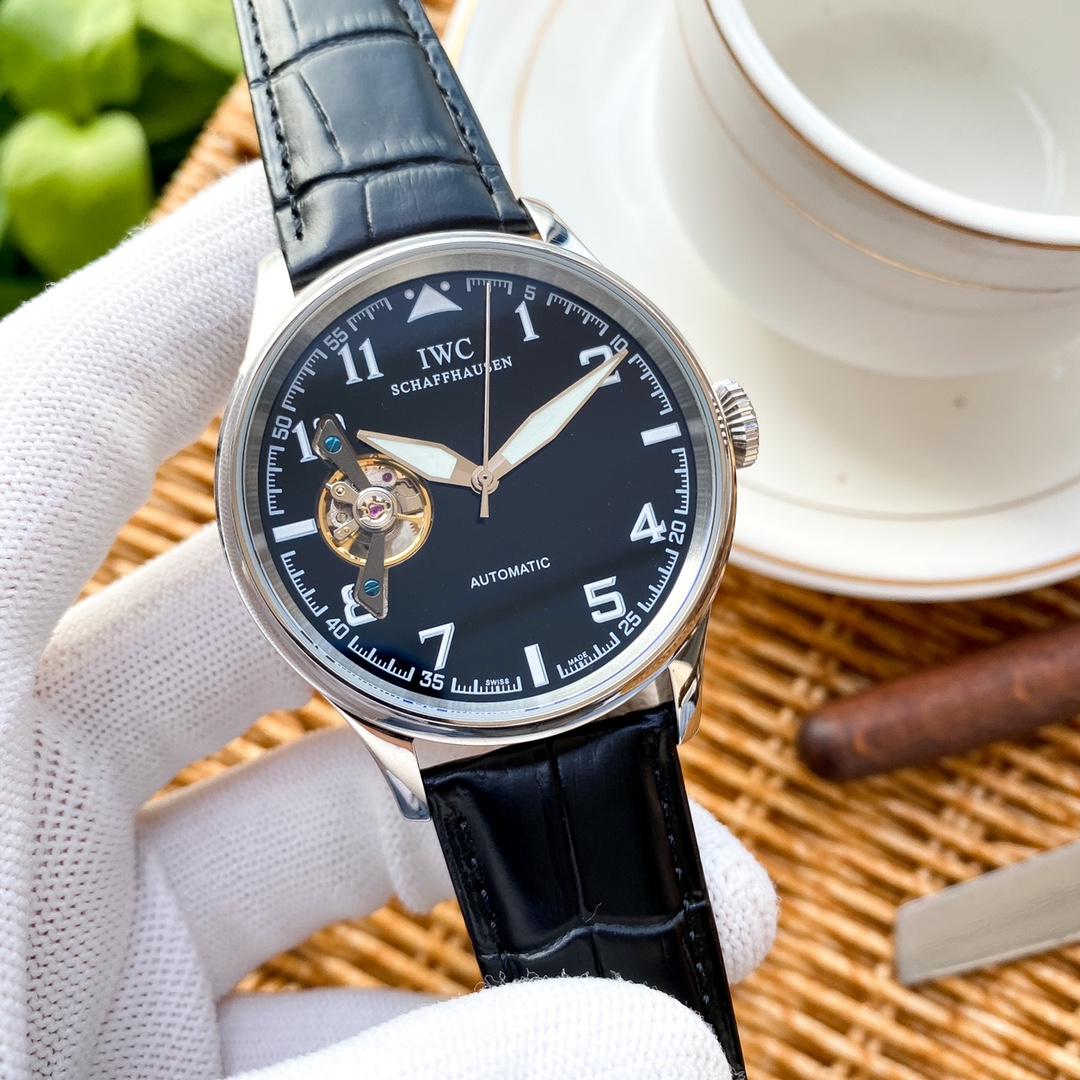 IWC- Fine men's watches Fully automatic mechanical movement, top 316 steel case and strap