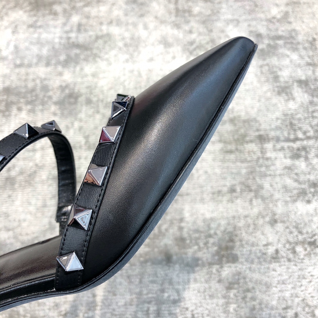 Valentino VT Collection One strap slant heel tow 6.5CM Black