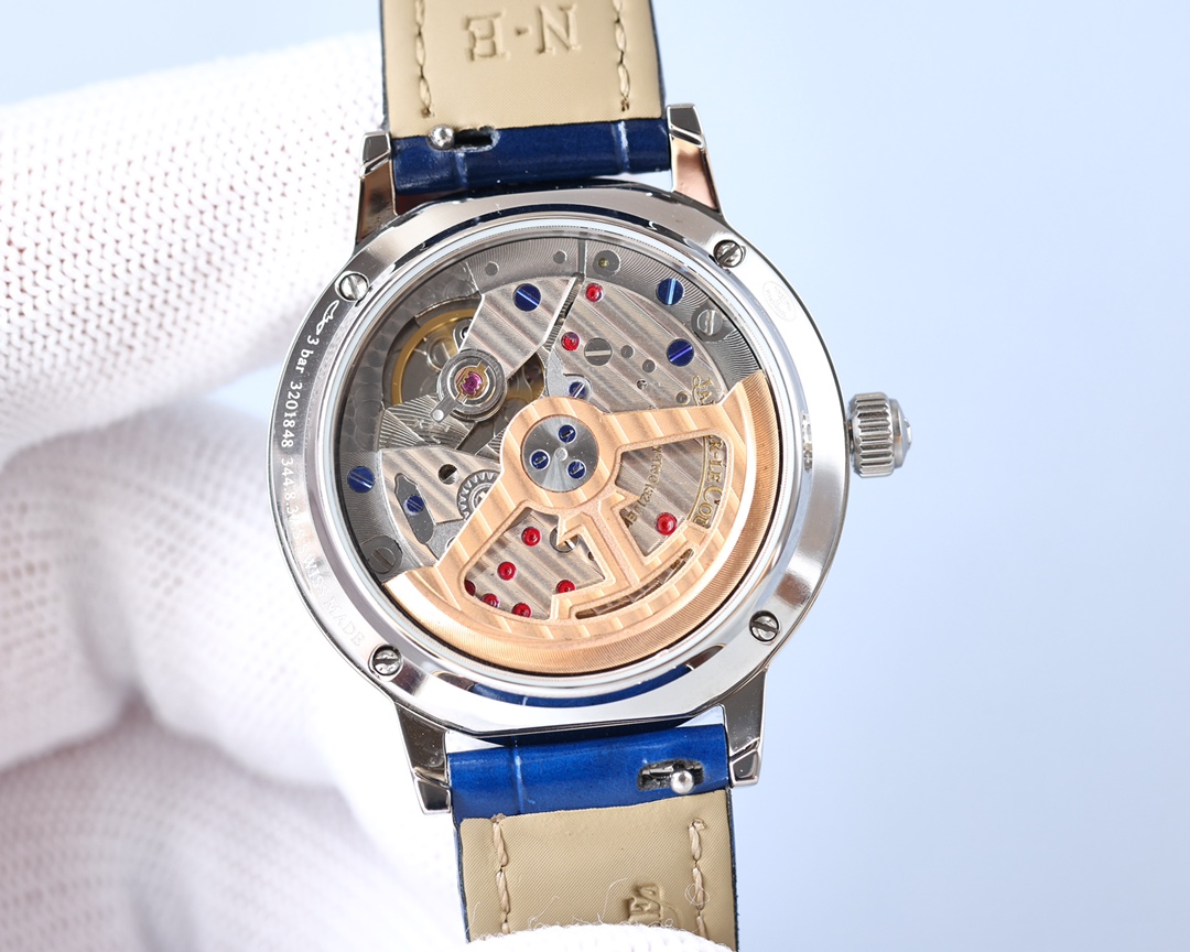 Jaeger-LeCoultre Rendez-VousMoon moon phase watch