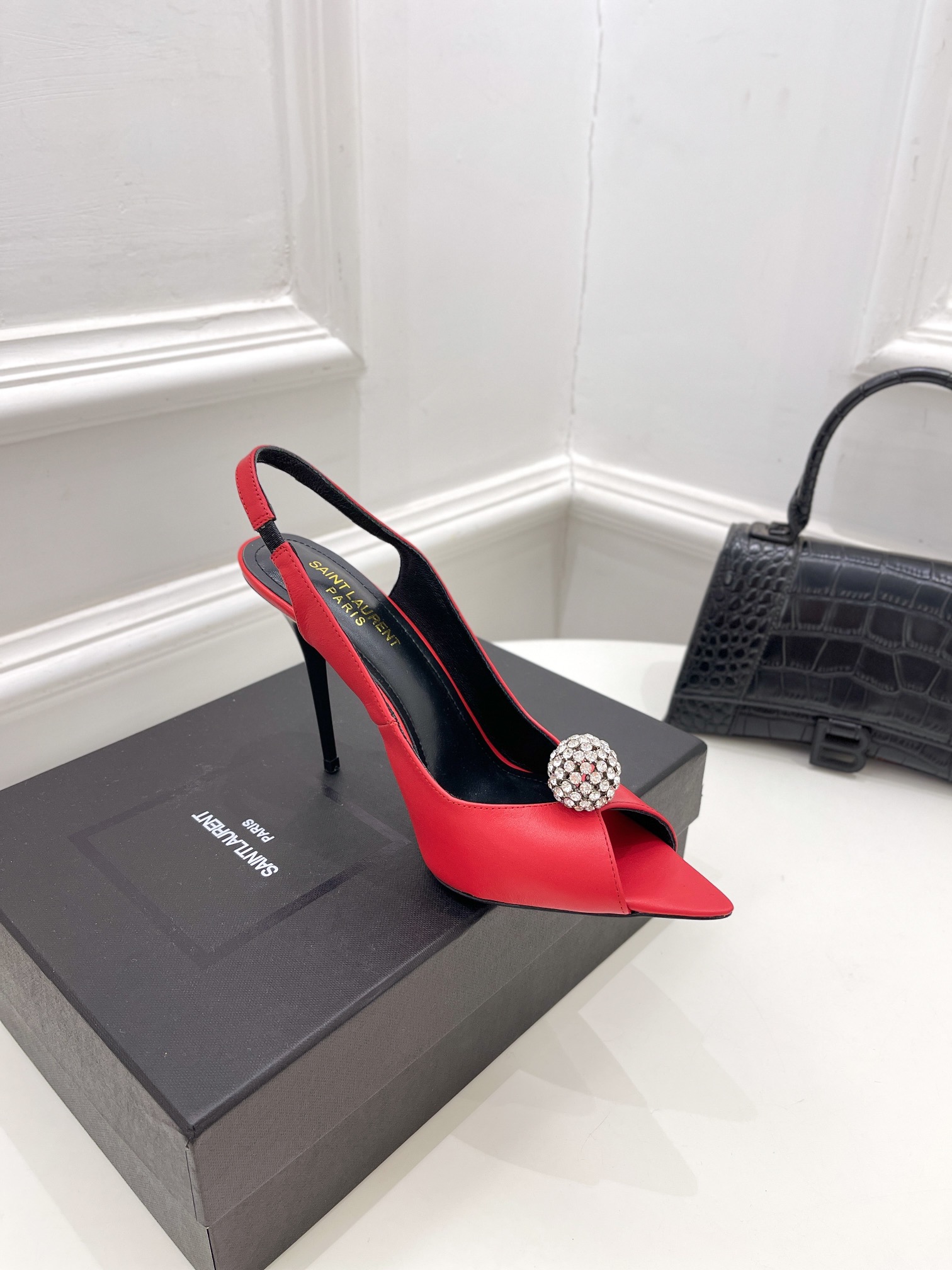 𝙎𝙖𝙞𝙣𝙩 𝙇𝙖𝙪𝙧𝙚𝙣𝙩 | 𝟐𝟎𝟐𝟏/𝐒𝐒 𝐧𝐞𝐰 YSL｜Roland 2022/fw early spring new baked high heels