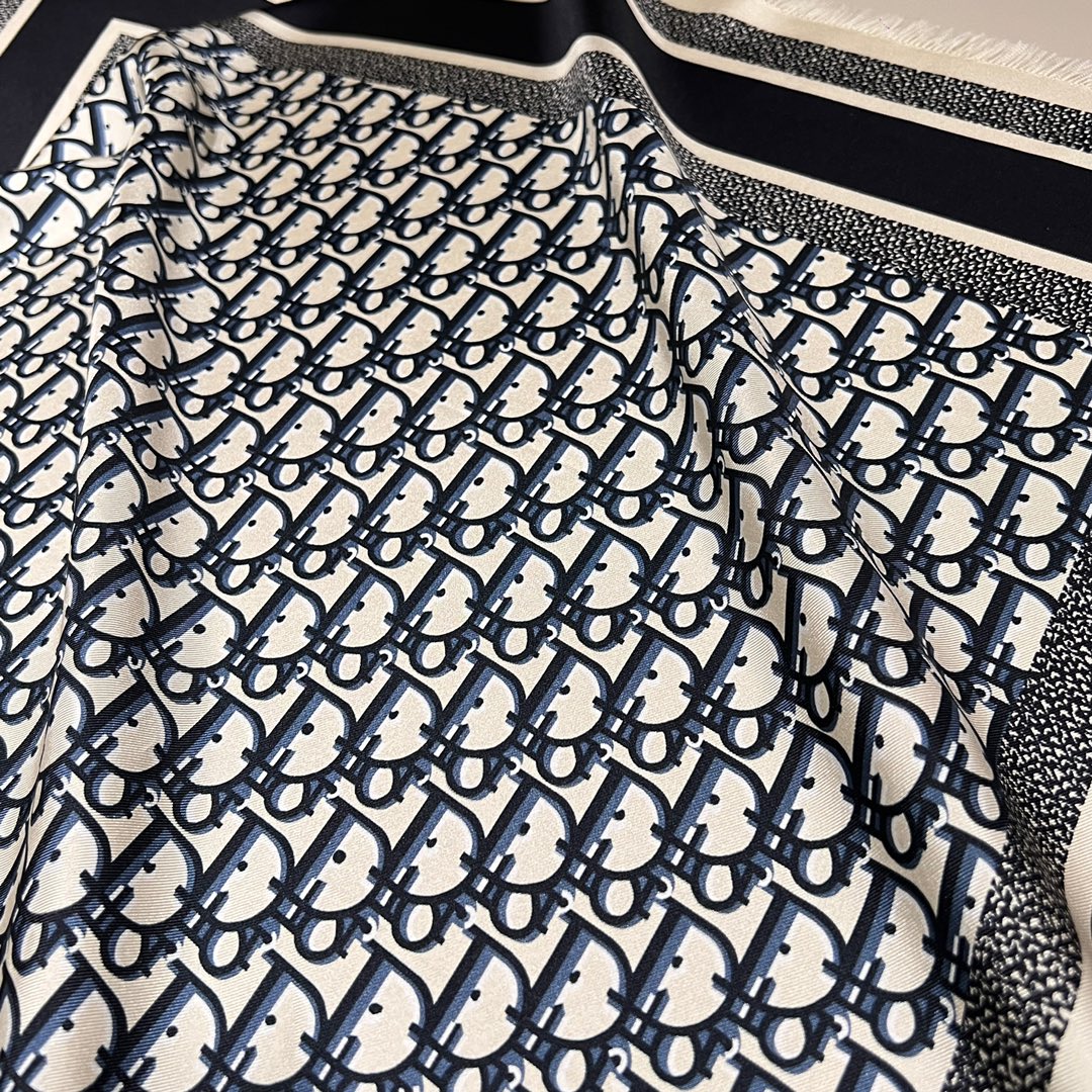 𝐃𝐢𝐨𝐫 ·《Bookmark Square Scarf》Navy Blue 100% Silk