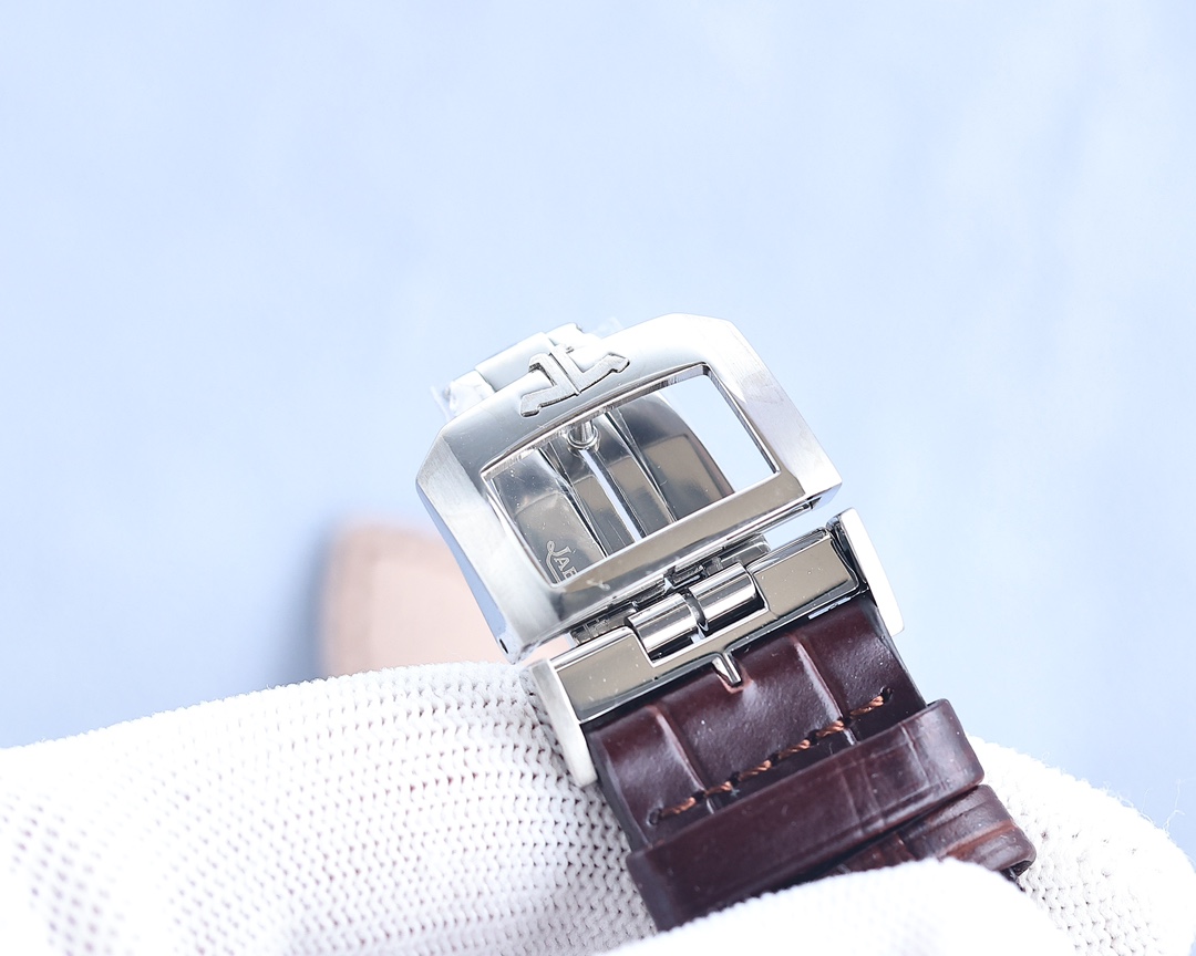 Jaeger-LeCoultre North Chen Collection