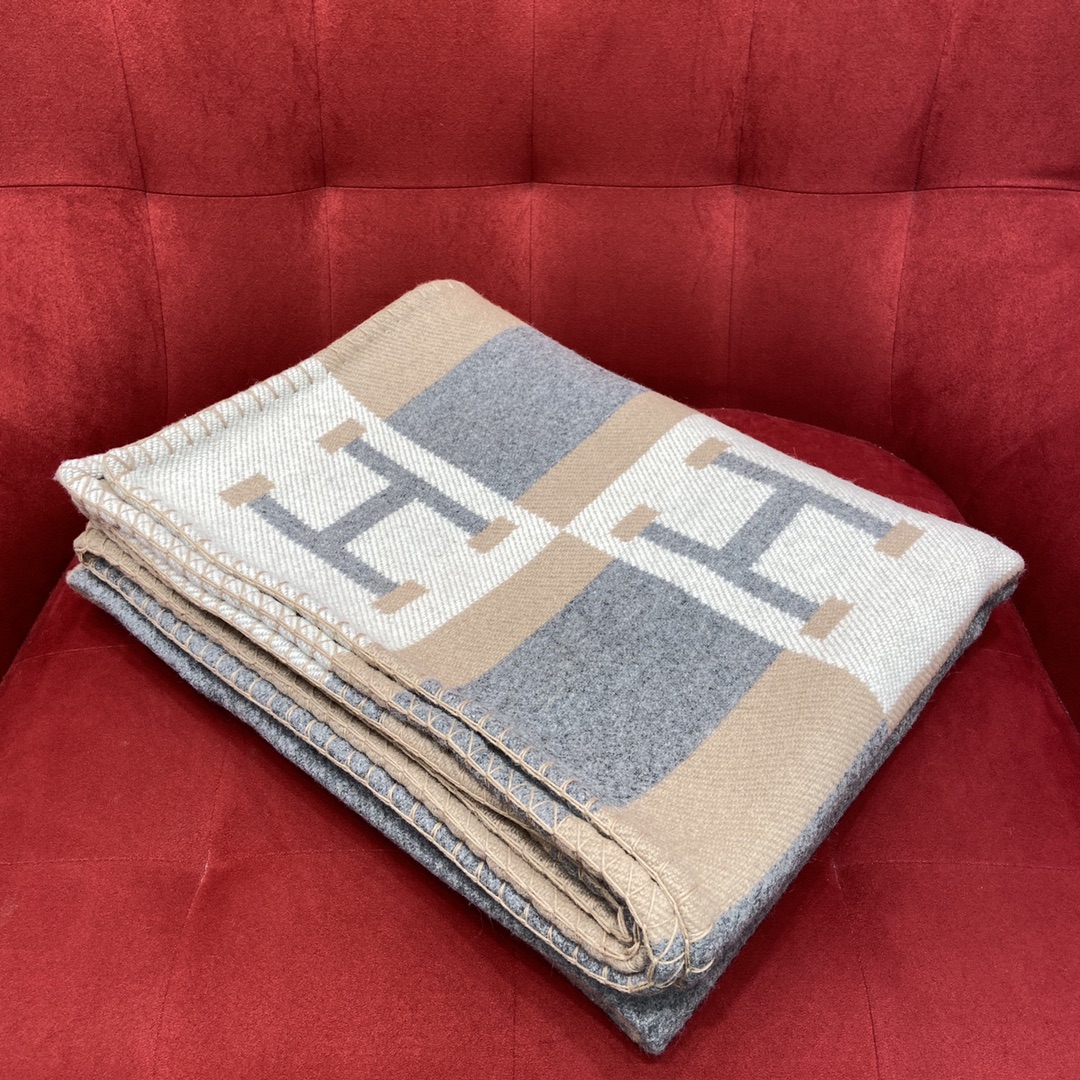 𝐇𝐞𝐫𝐦𝐞𝐬 • 𝟐𝟑𝐍𝐞𝐰【Khaki and Gray】(%90 merino wool + 10% cashmere)