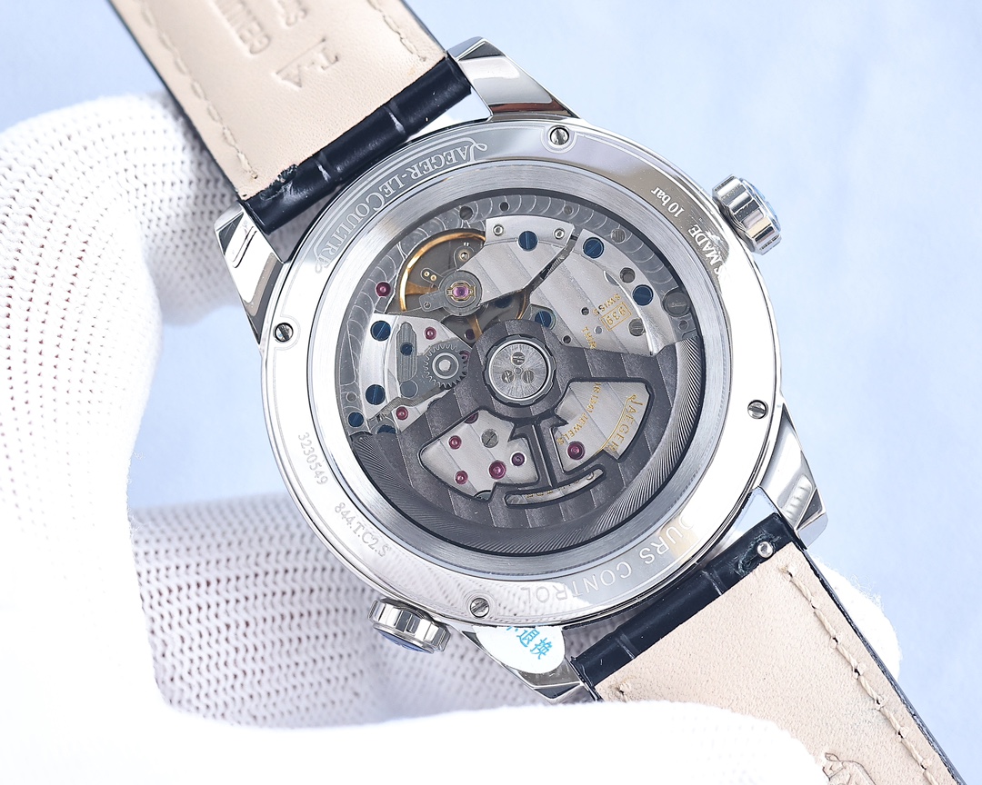 Jaeger-LeCoultre Geographer Q1428421