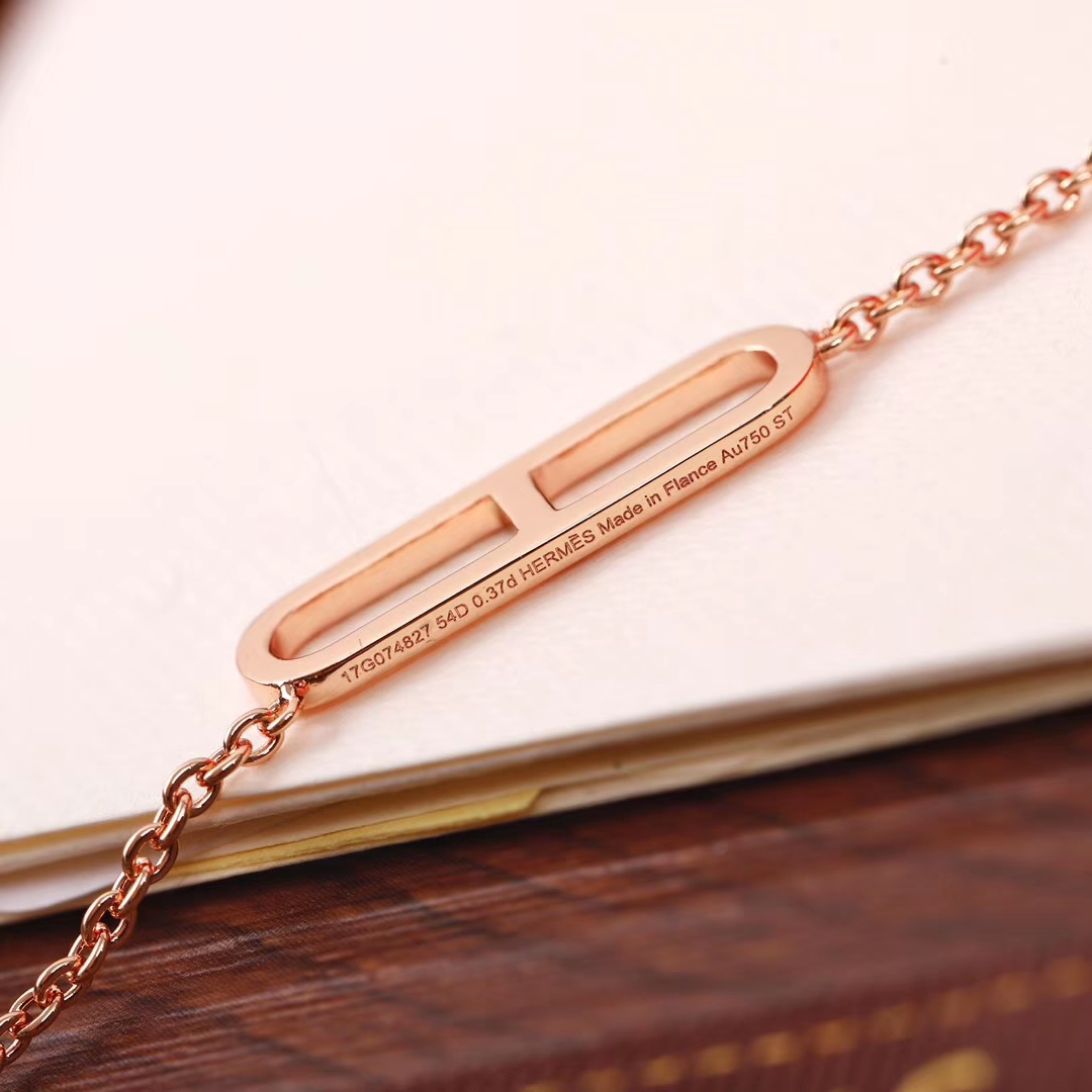 Hermes necklace