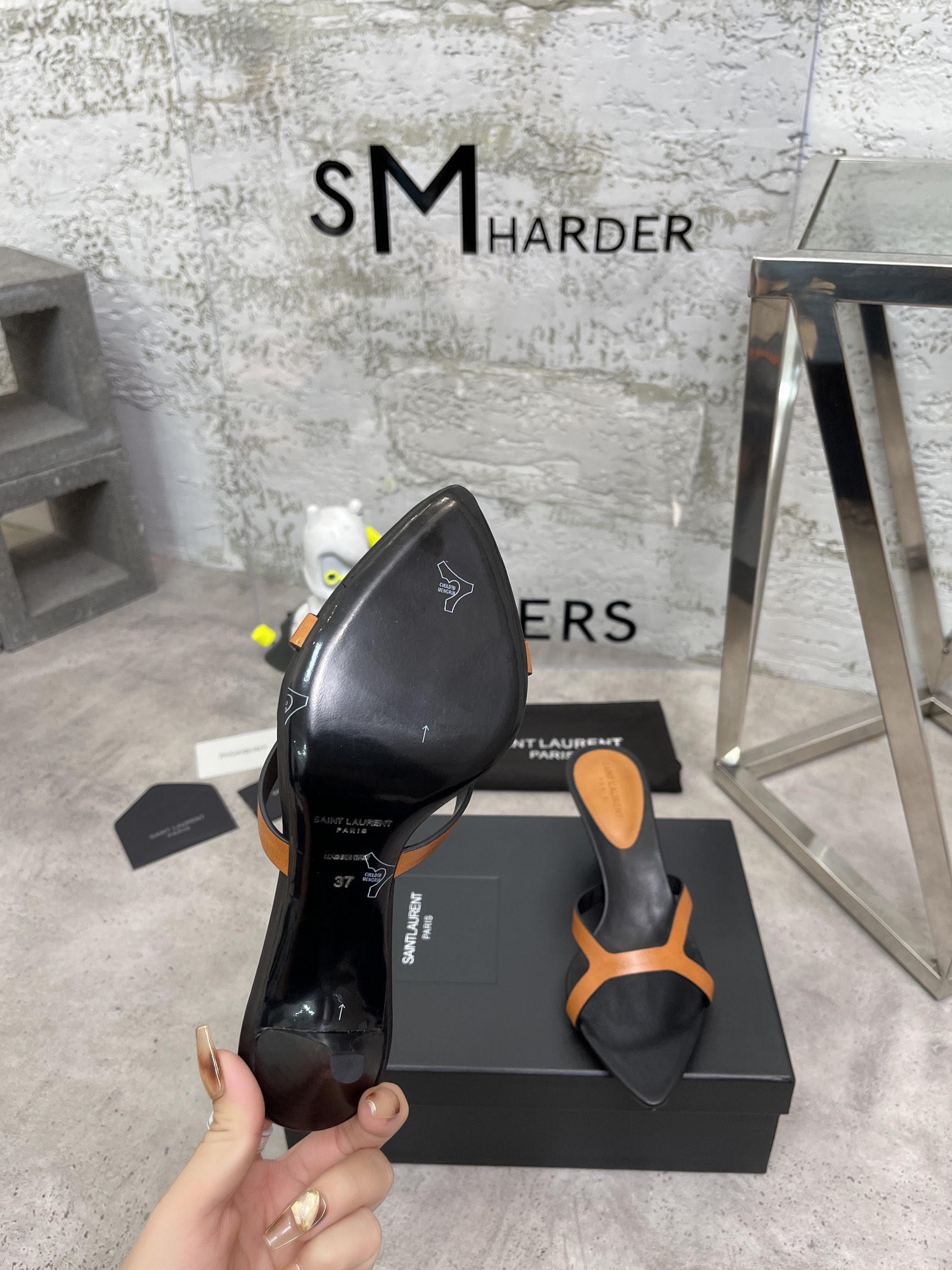 𝙎𝙖𝙞𝙣𝙩 𝙇𝙖𝙪𝙧𝙚𝙣𝙩 | 𝟐𝟎𝟐𝟐/𝐒𝐒 𝐧𝐞𝐰 YSL｜Early spring hot ysl high heel slippers Italian leather bottom