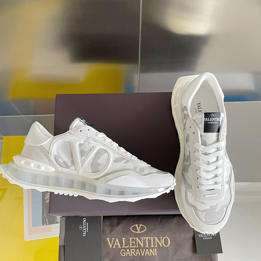 【Valentino】𝟐𝟎𝟐𝟏/𝐒𝐒 𝐧𝐞𝐰  Valentino new NETRUNNER series casual air cushion sports shoes