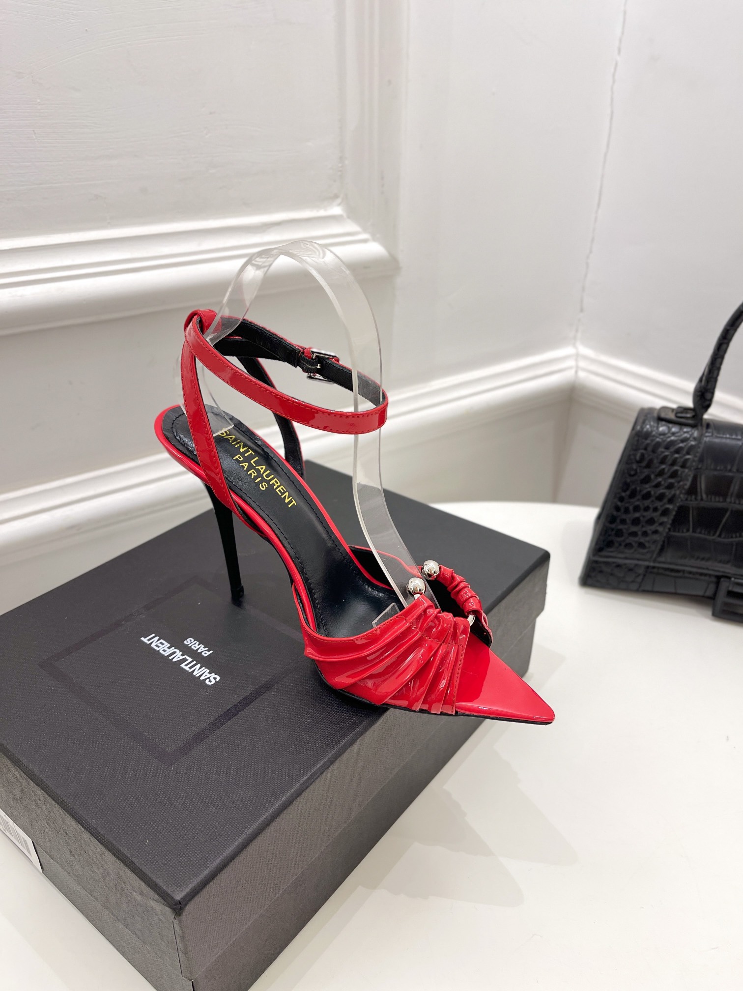 𝙎𝙖𝙞𝙣𝙩 𝙇𝙖𝙪𝙧𝙚𝙣𝙩 | 𝟐𝟎𝟐𝟏/𝐒𝐒 𝐧𝐞𝐰 YSL｜Roland 2022/fw early spring new baked high heels