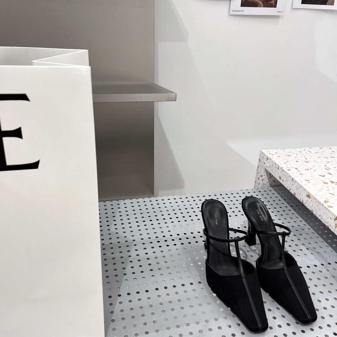 𝐓𝐇𝐄 𝐑𝐎𝐖｜𝟐𝟎𝟐𝟐/𝐒𝐒 𝐧𝐞𝐰 new model the row 2022/fw retro minimalist wrap toe heels